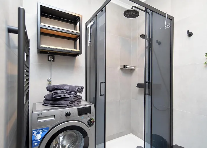 Art Zeus Apartment *