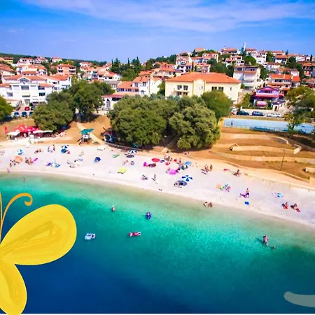 Art Zeus Апартаменты Пула