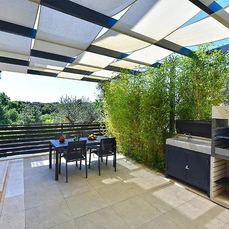 Appartement Art Zeus Pula